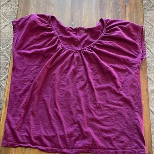 ✳️3/$15 Ann Taylor Loft scoop neck Flowy tee